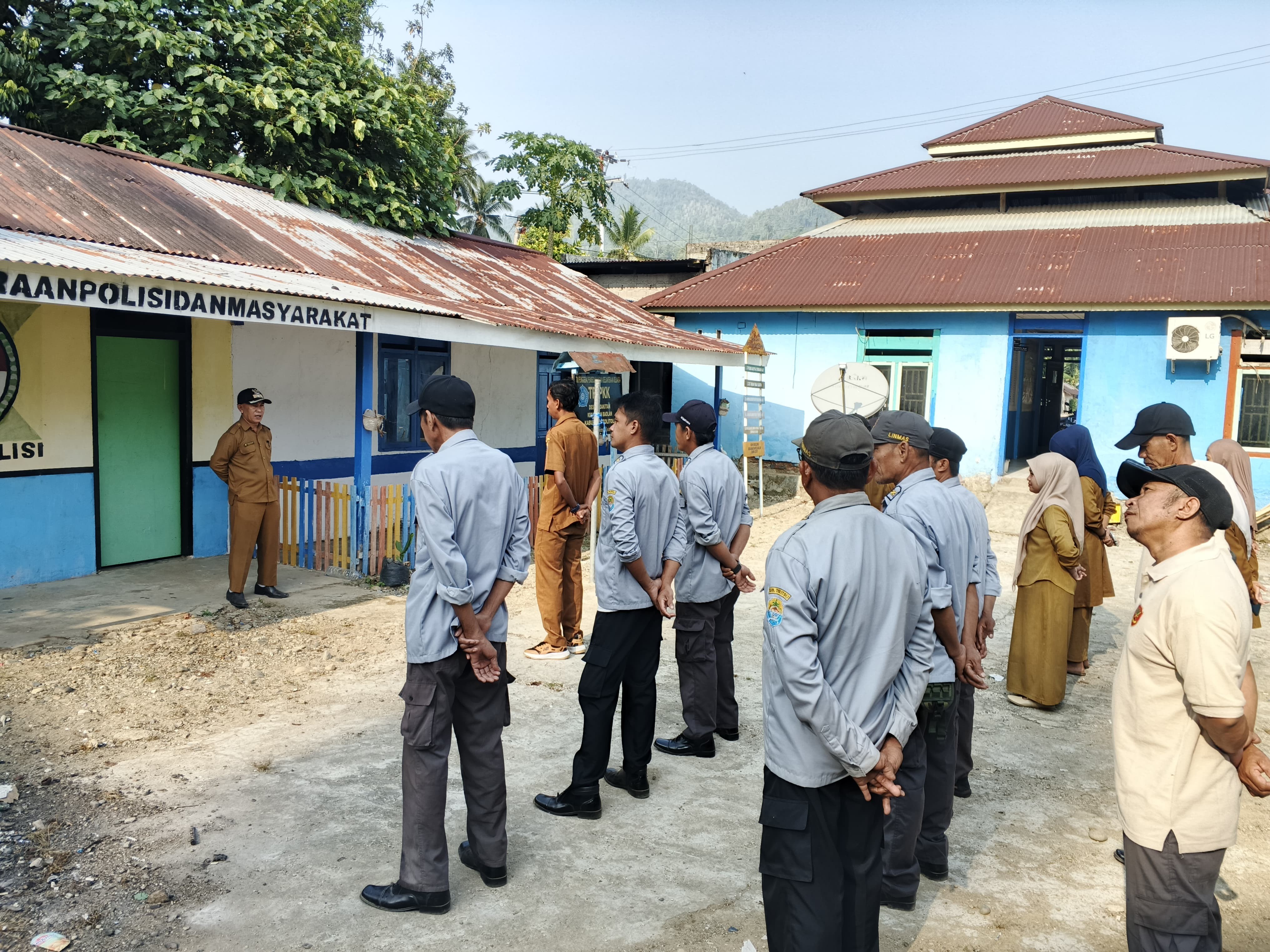 Pemerintah Desa Dadakitan Rutin Gelar Apel Pagi Setiap Senin